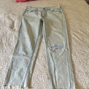 American Eagle Outfitters Light Blue Boyfriend Jeans